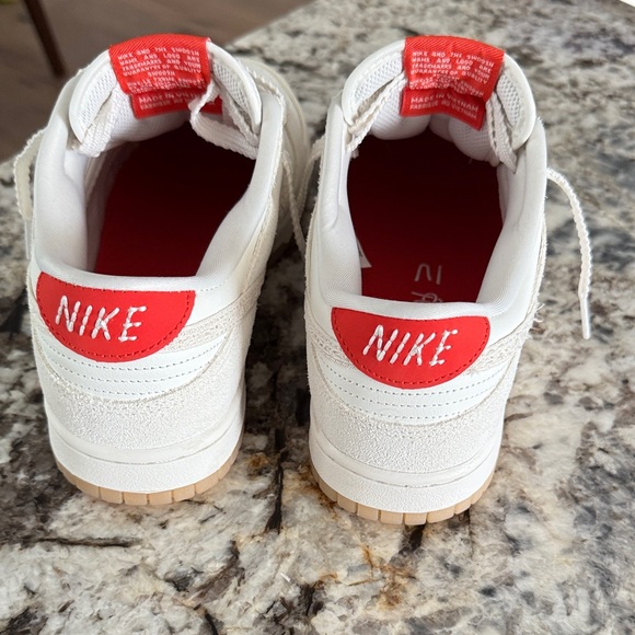 Nike “Friendship Knot” sneakers - Picture 5 of 8